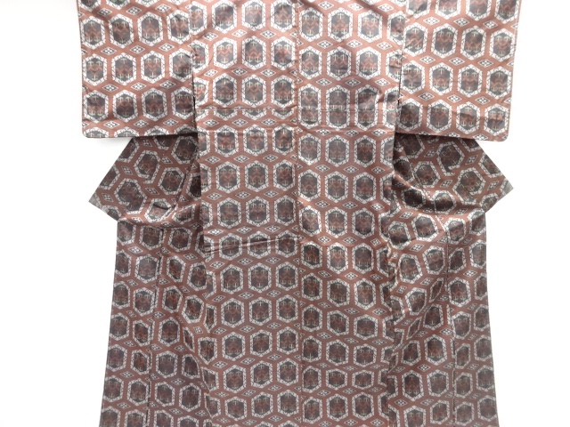 未使用品　亀甲に抽象花模様織り出し西陣伝承紬着物アンサンブル